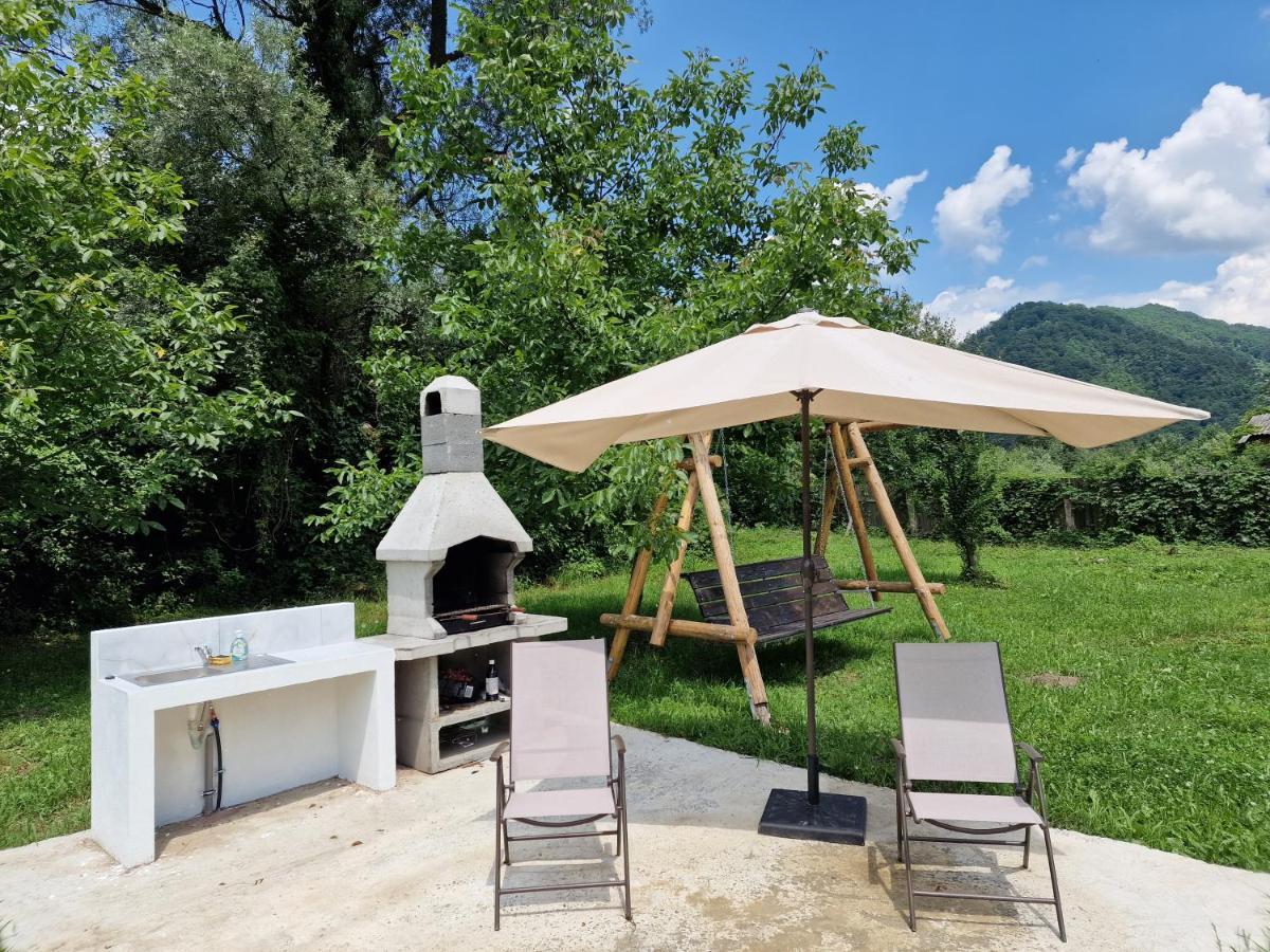 Green Nest Brezoi Exterior foto